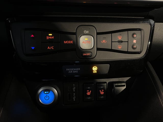 2021 NISSAN LEAF - 29