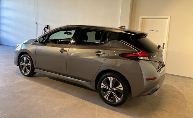 SJNFAAZE1U0118197 2021 NISSAN LEAF-4
