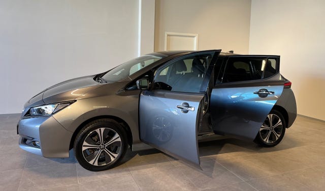2021 NISSAN LEAF - 7