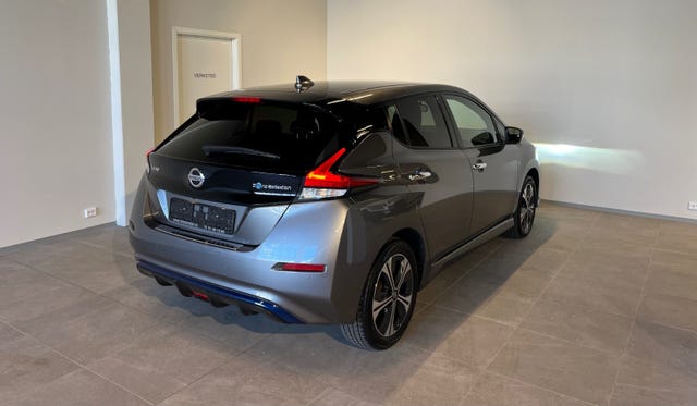 2021 NISSAN LEAF - 38