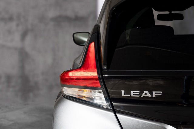 2022 NISSAN LEAF - 8