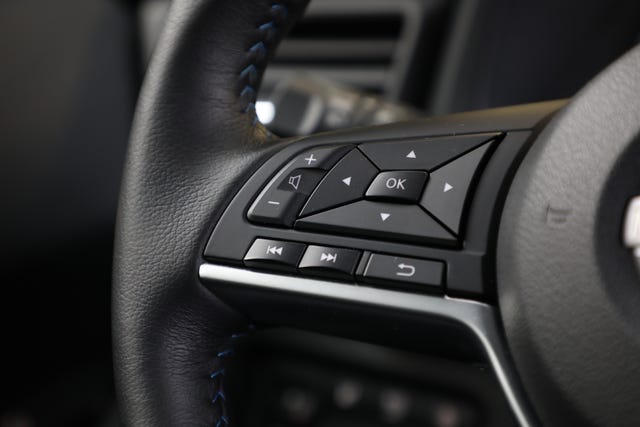 2022 NISSAN LEAF - 15