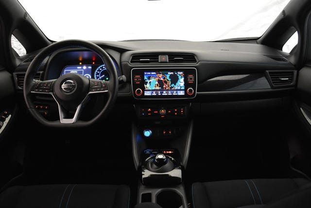 2021 NISSAN LEAF - 10
