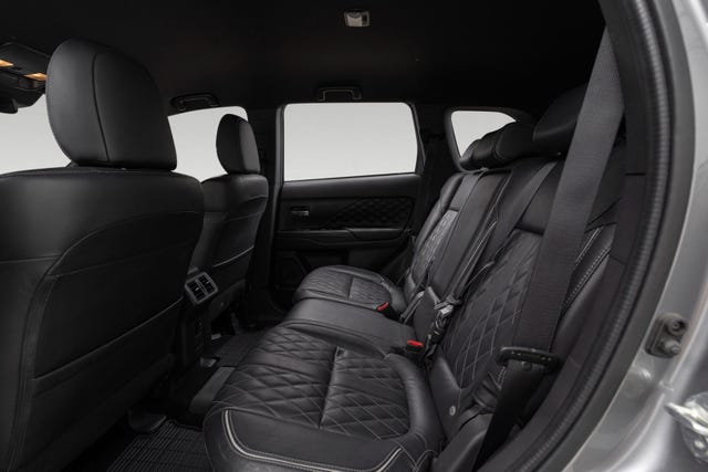 2020 MITSUBISHI OUTLANDER - 24