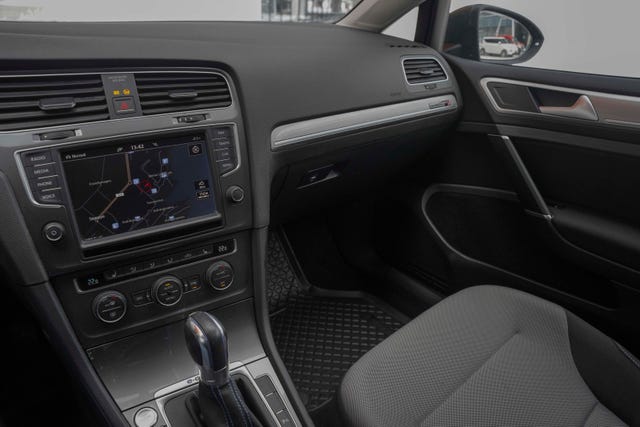 2015 VOLKSWAGEN GOLF - 12