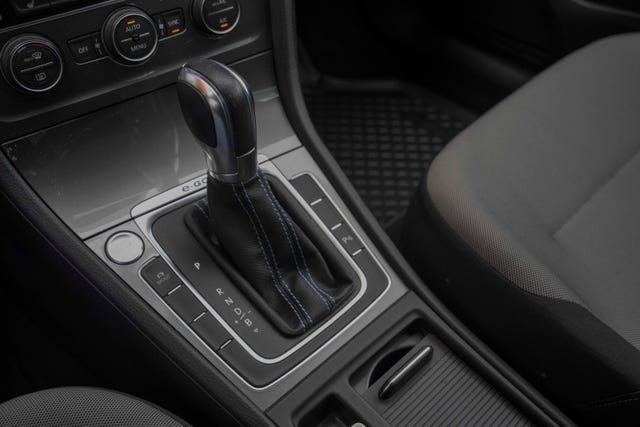 2015 VOLKSWAGEN GOLF - 13