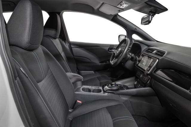 2022 NISSAN LEAF - 24