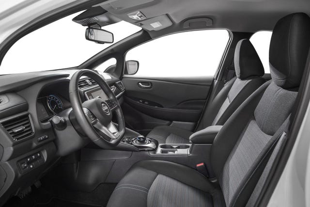 2022 NISSAN LEAF - 10