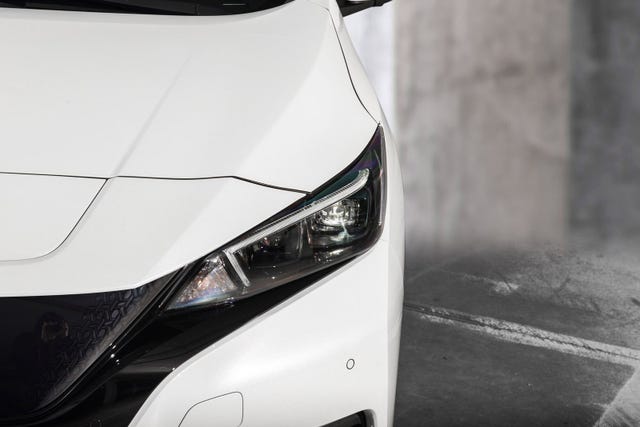 SJNFAAZE1U0176773 2022 NISSAN LEAF-2