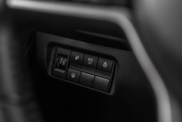 2022 NISSAN LEAF - 18