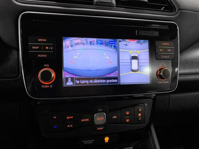 2018 NISSAN LEAF - 11