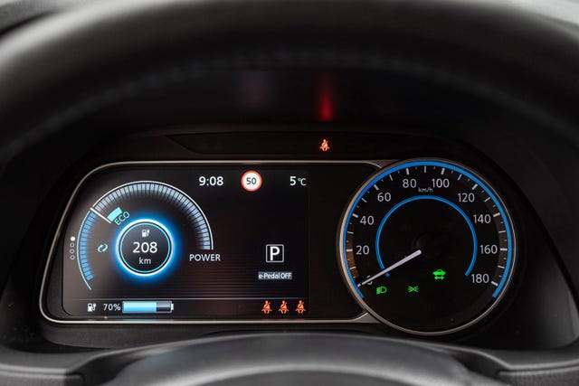 2022 NISSAN LEAF - 14