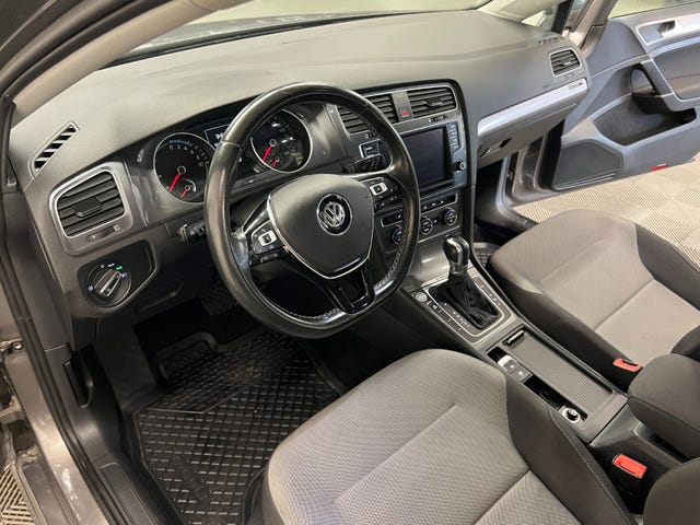 2015 VOLKSWAGEN GOLF - 18