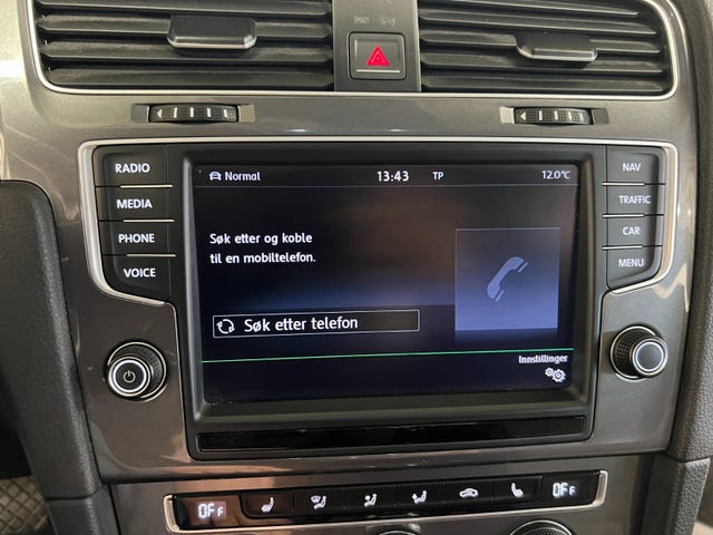 2015 VOLKSWAGEN GOLF - 30