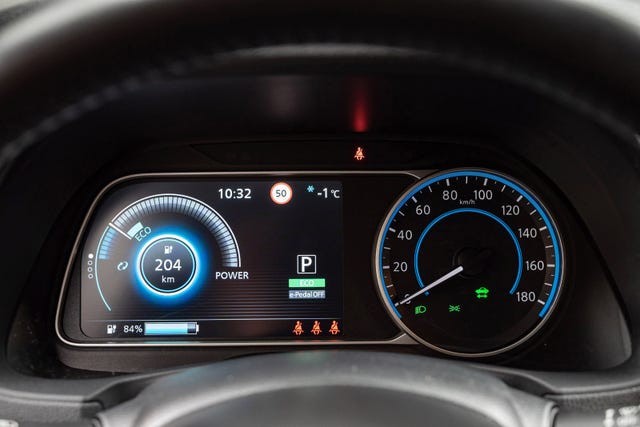 2022 NISSAN LEAF - 14