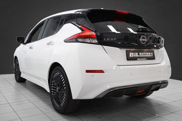 2022 NISSAN LEAF - 10