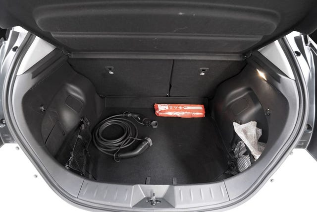 2022 NISSAN LEAF - 9