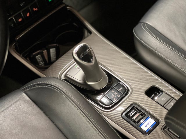 2020 MITSUBISHI OUTLANDER - 13