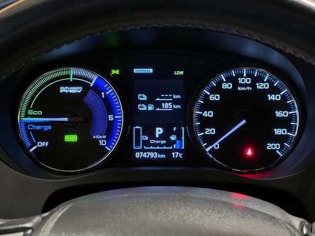 2020 MITSUBISHI OUTLANDER - 10