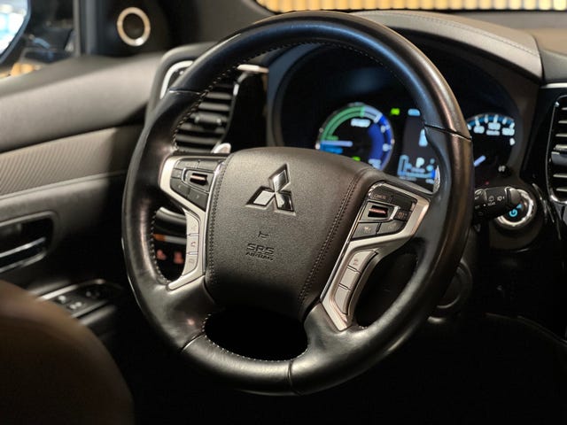 2020 MITSUBISHI OUTLANDER - 9