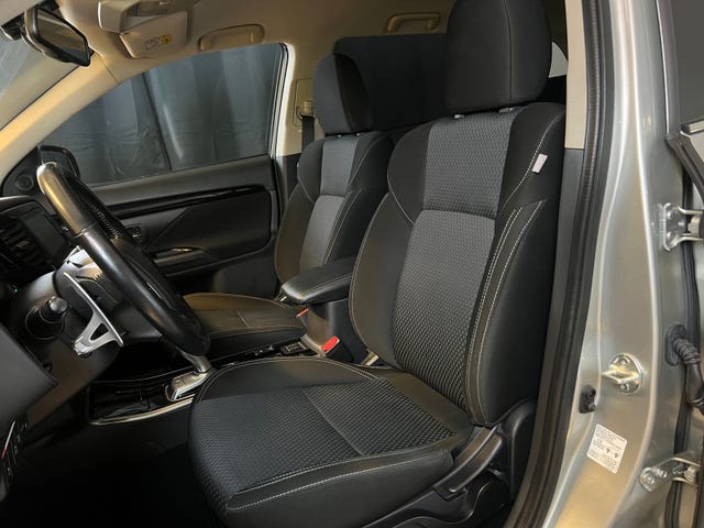2020 MITSUBISHI OUTLANDER - 18