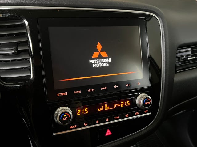 2020 MITSUBISHI OUTLANDER - 29