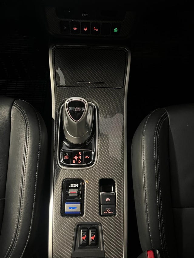2020 MITSUBISHI OUTLANDER - 19