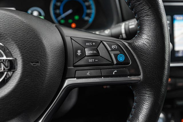 2018 NISSAN LEAF - 8