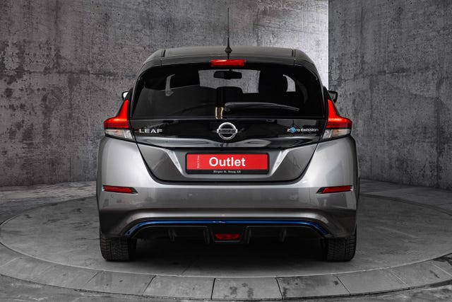 SJNFAAZE1U0022144 2018 NISSAN LEAF-2