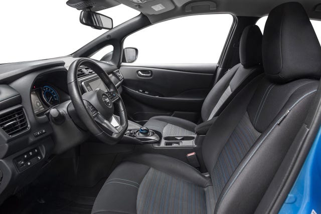 2020 NISSAN LEAF - 10