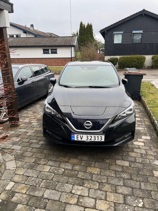 SJNFAAZE1U0032299 2018 NISSAN LEAF-2
