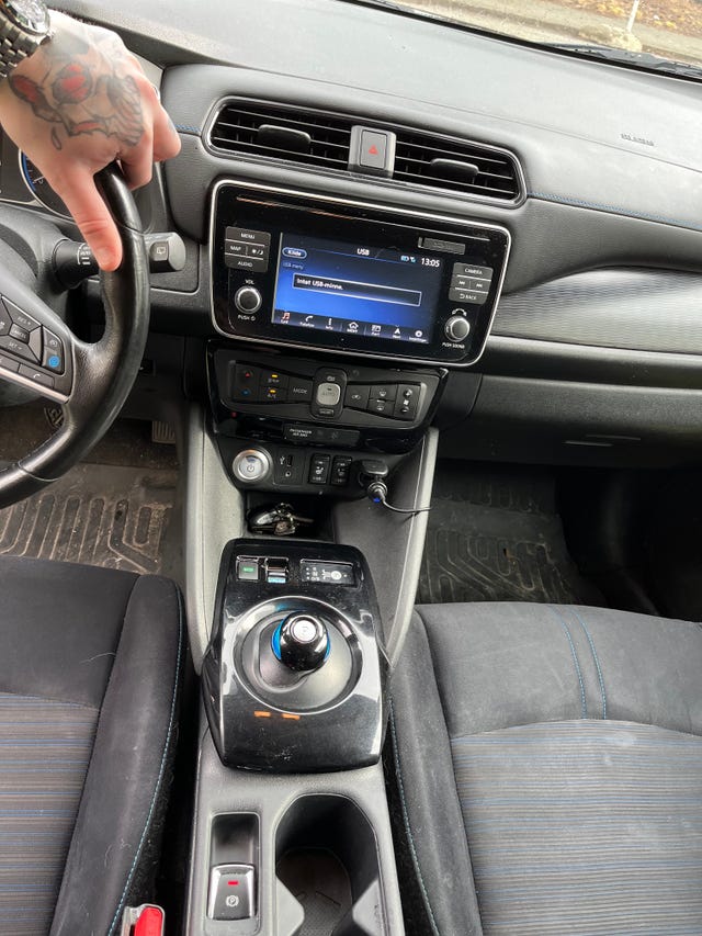2018 NISSAN LEAF - 15