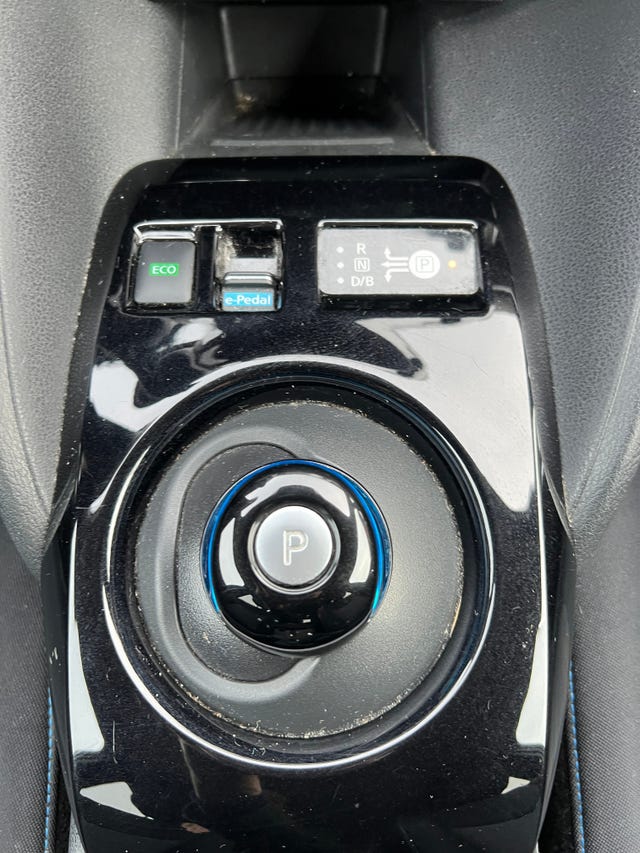 2018 NISSAN LEAF - 8