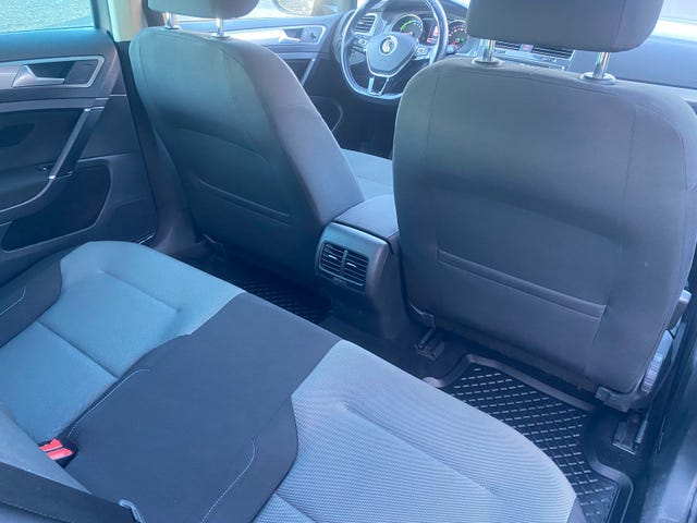 2015 VOLKSWAGEN GOLF - 11