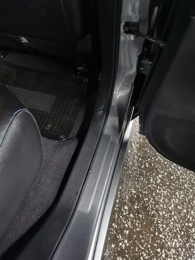 2018 NISSAN LEAF - 12
