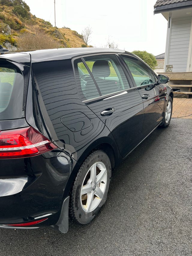 2015 VOLKSWAGEN GOLF - 17