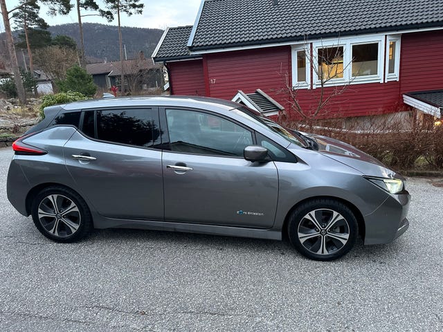 SJNFAAZE1U0030580 2018 NISSAN LEAF-4