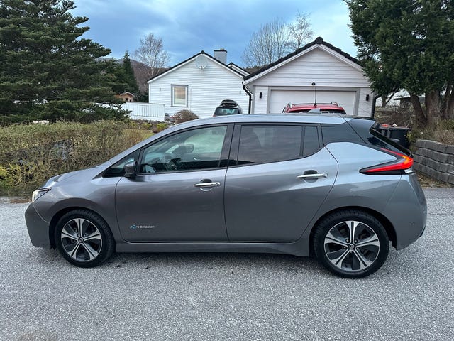 SJNFAAZE1U0030580 2018 NISSAN LEAF-1