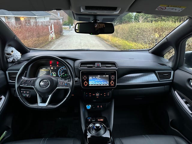 2018 NISSAN LEAF - 8