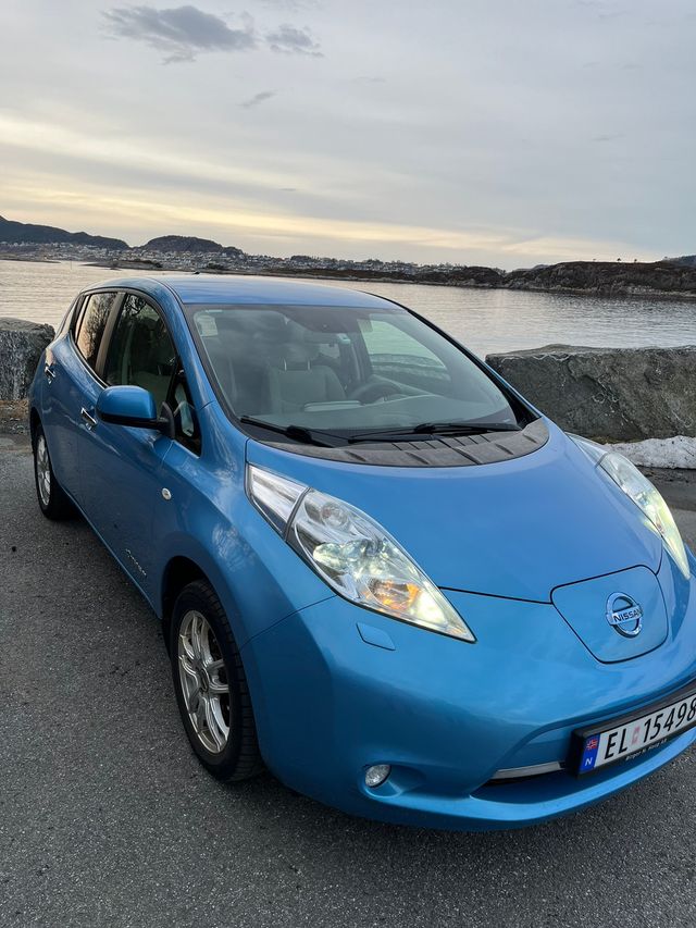 2012 NISSAN LEAF - 2