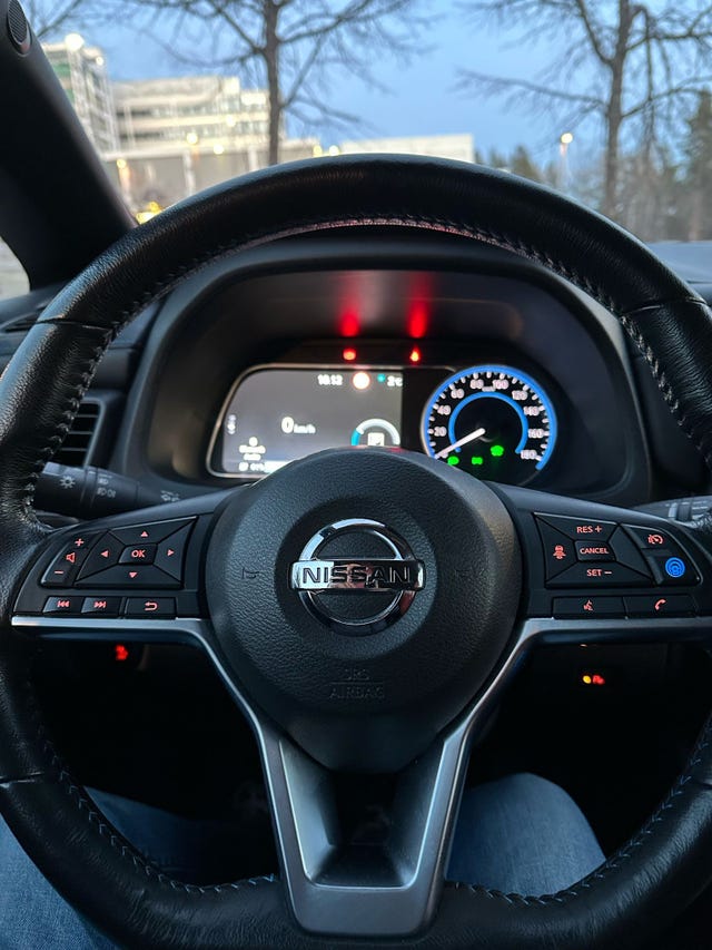 2018 NISSAN LEAF - 19