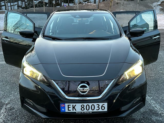 SJNFAAZE1U0005692 2018 NISSAN LEAF-0