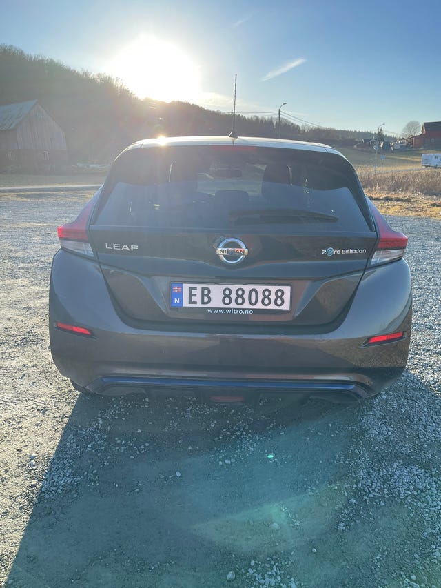 SJNFAAZE1U0027055 2018 NISSAN LEAF-4