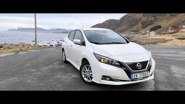 2018 NISSAN LEAF - 38