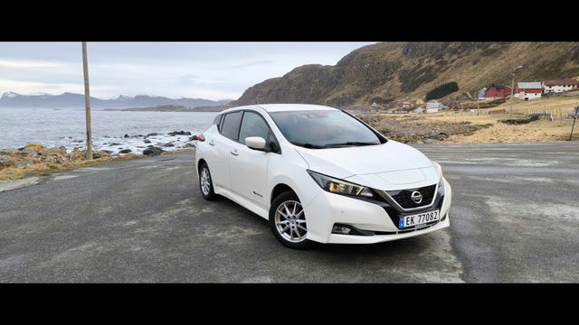2018 NISSAN LEAF - 37