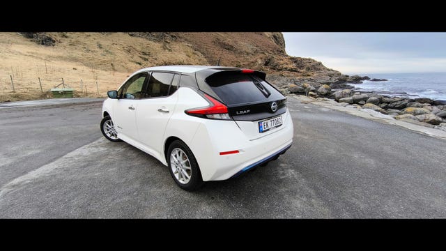 2018 NISSAN LEAF - 42