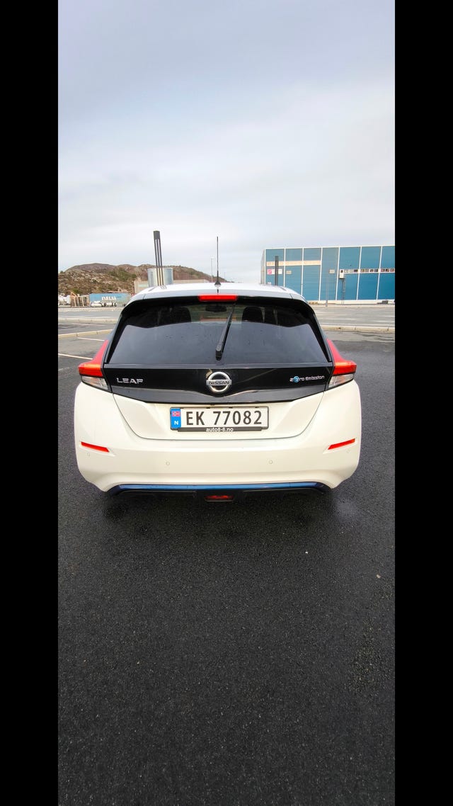 2018 NISSAN LEAF - 24