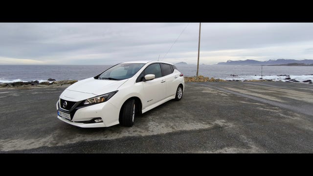 2018 NISSAN LEAF - 40