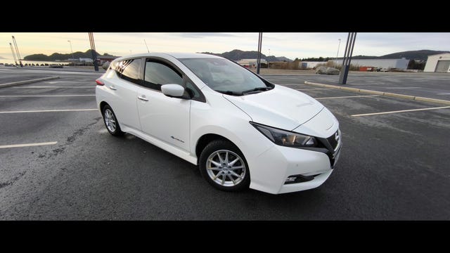 2018 NISSAN LEAF - 22