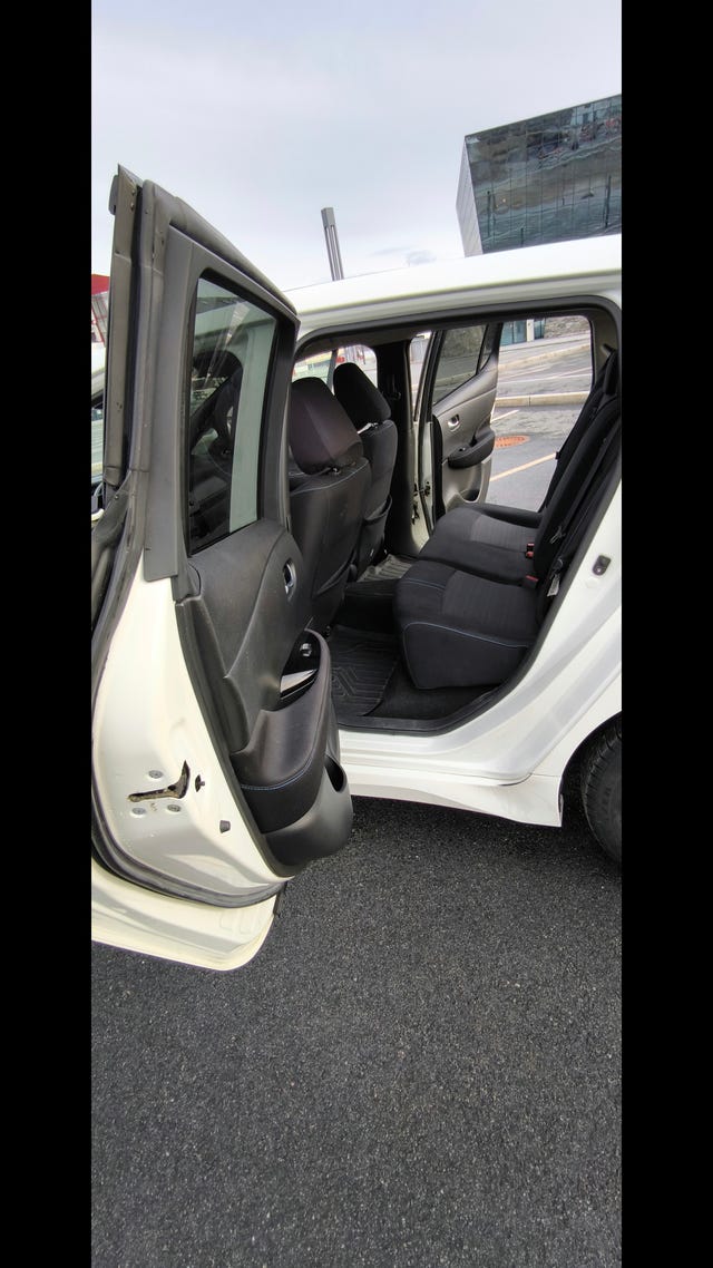 2018 NISSAN LEAF - 10